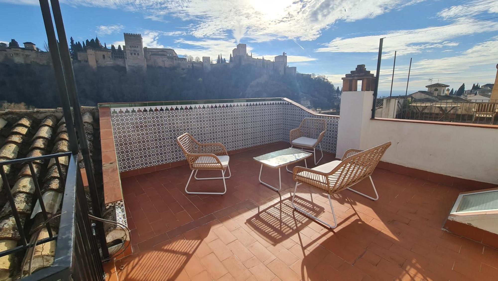 Zenit Mediterranean Suites By Florentia Homes Granada Buitenkant foto