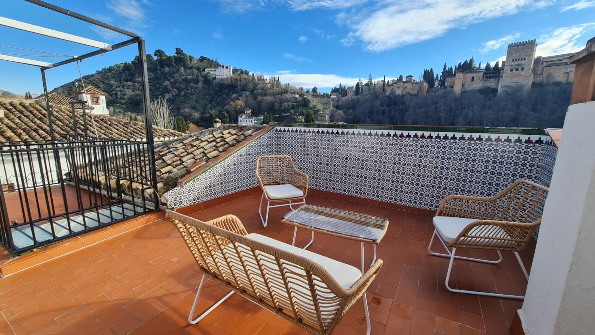 Zenit Mediterranean Suites By Florentia Homes Granada Buitenkant foto